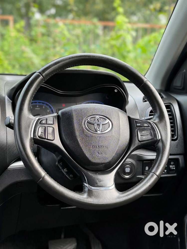 Toyota Urban Cruiser 1.5 Premium Grade At, 2022, Petrol