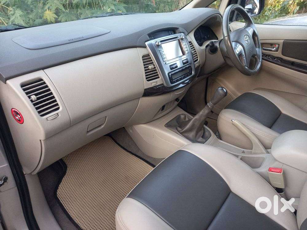 Toyota Innova 2.5 Z Diesel 7 Seater, 2014, Diesel