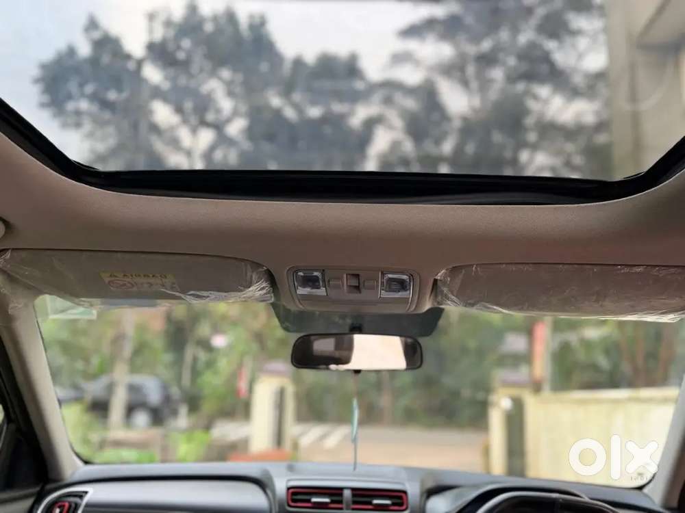 Hyundai Creta S Plus Knight Edition Petrol Manual Sunroof