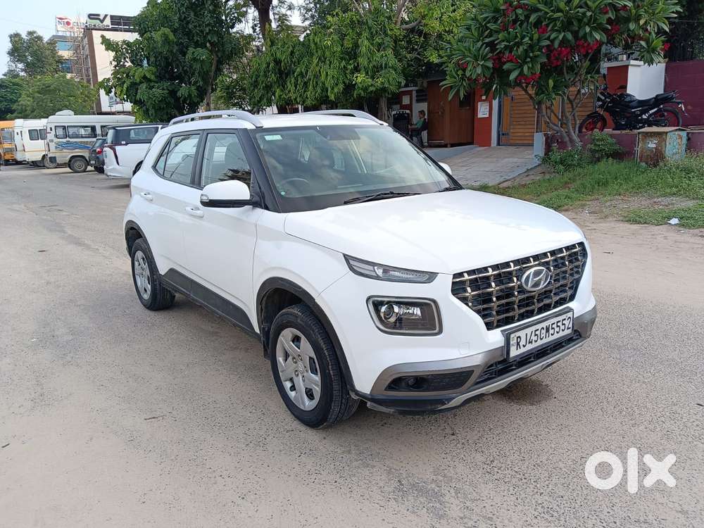 Hyundai Venue 1.2 S Plus, 2020, Petrol