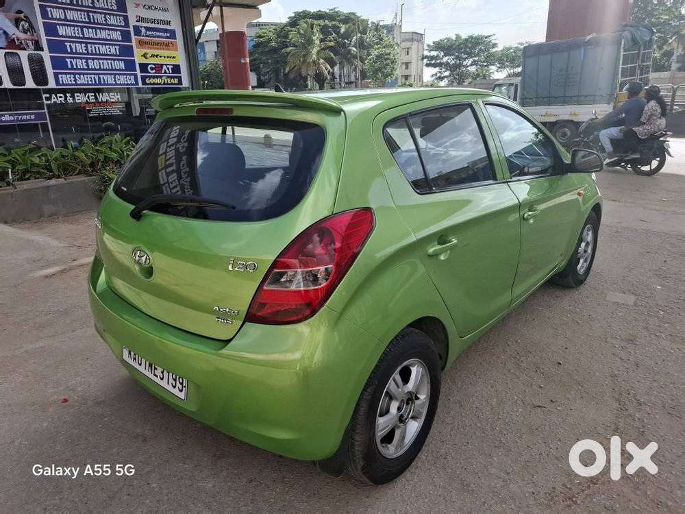 Hyundai I20 2009-2011 1.4 Asta (at), 2010, Petrol