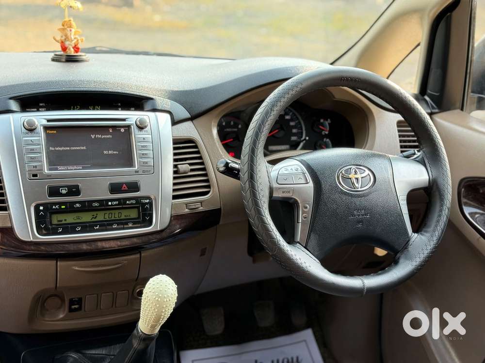 Toyota Innova 2.5 Vx (diesel) 7 Seater Bs Iv, 2015, Diesel