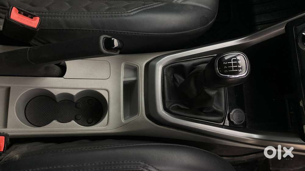 Skoda Kushaq 1.0 Tsi Ambition, 2022, Petrol