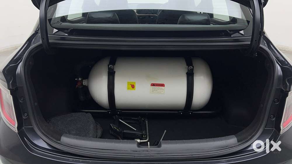 Hyundai Aura 1.2 Sx Cng, 2024, Cng & Hybrids