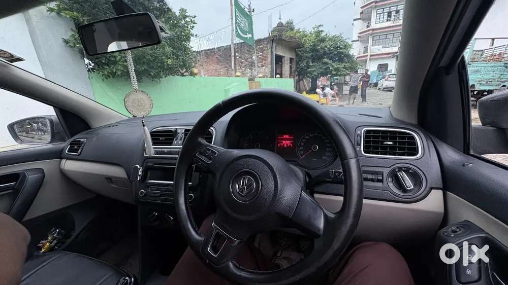 Volkswagen Polo Comfortline 2013 Fully Modified