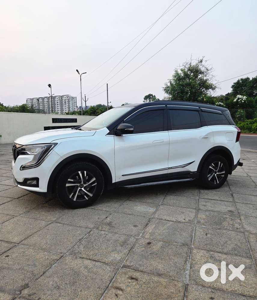 Mahindra Xuv700 2.2 Ax 5 Diesel At Str, 2022, Diesel