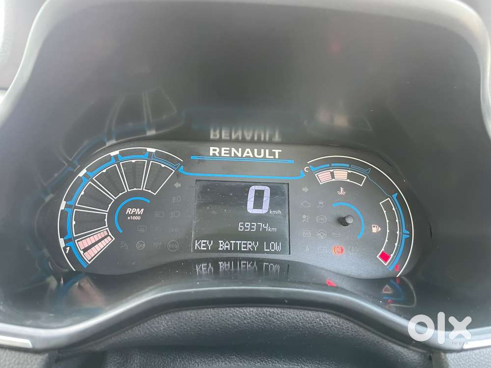 Renault Triber Rxz, 2021, Petrol
