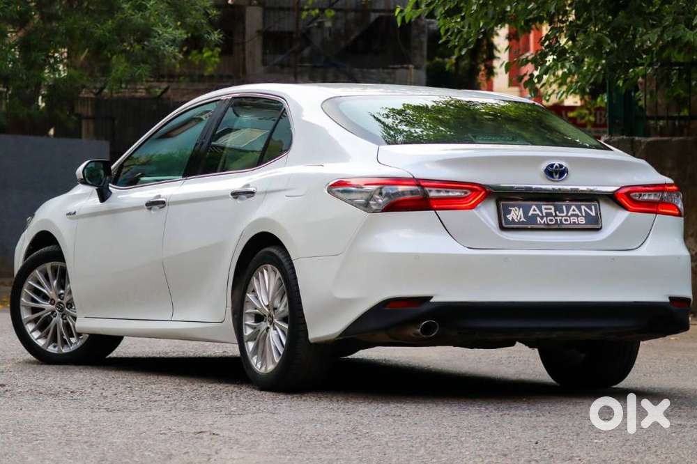 Toyota Camry Hybrid, 2020, Petrol