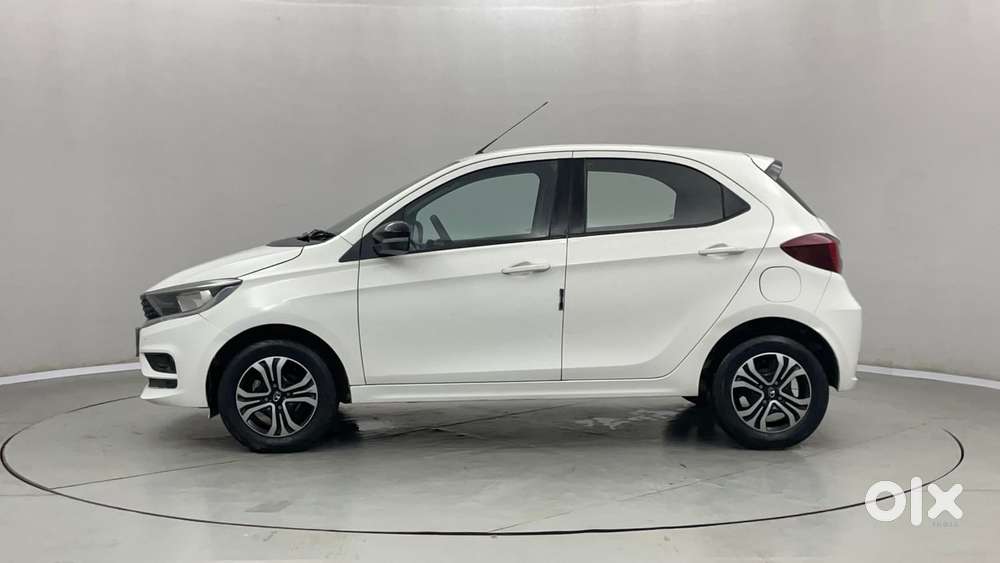Tata Tiago 1.2 Revotron Xt Rhythm, 2022, Petrol