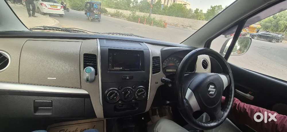 Company Fitted Cng..both Keys..papers Complete..transfer Must