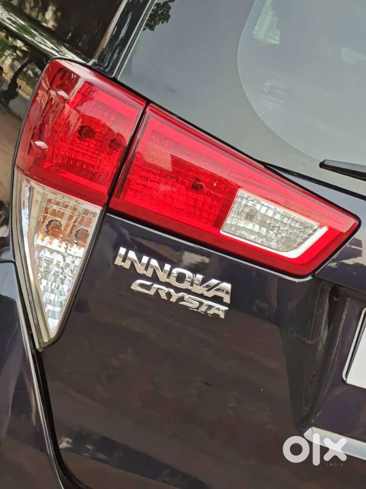 Toyota Innova Crysta 2.4 G Mt 8s, 2022, Diesel