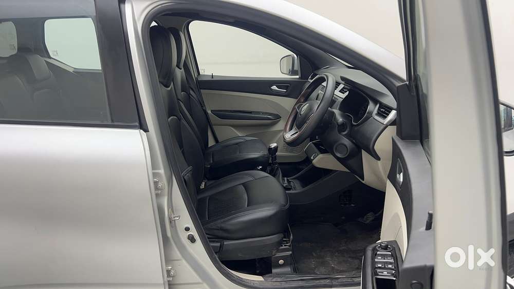 Renault Triber Rxz, 2021, Petrol