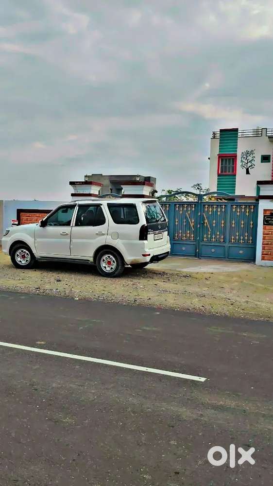 Tata Safari Storme 2012 Diesel 130000 Km Driven