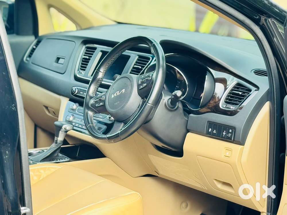 Kia Carnival Limousine Plus 7 Str, 2022, Diesel