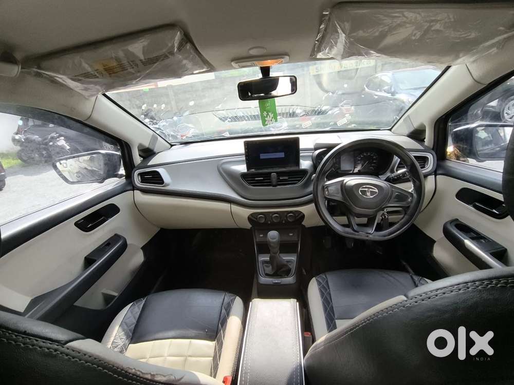 Tata Altroz 1.2 Xe Plus Petrol, 2021, Petrol