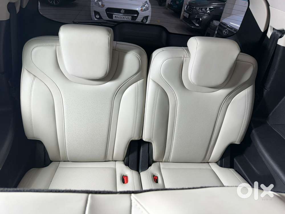 Mahindra Xuv700 2.2 Ax 7 Diesel At Str, 2023, Diesel
