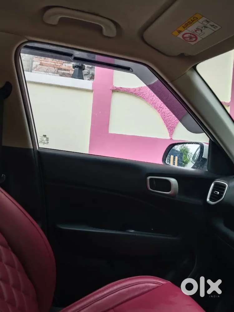 Hyundai Venue Petrol 2019