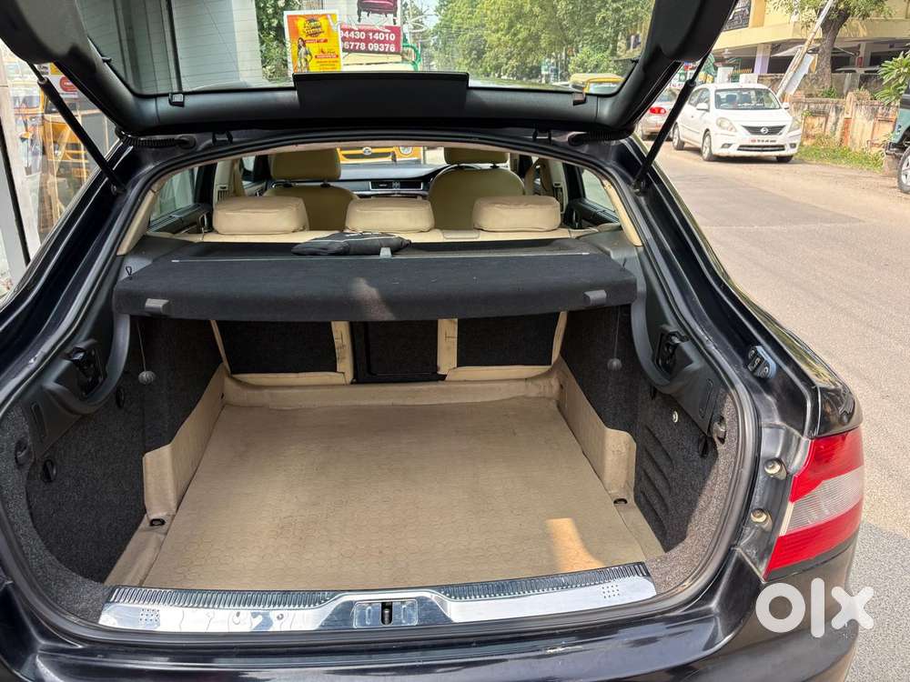 Skoda Superb 2008-2013 Ambition 2.0 Tdi Cr At, 2011, Petrol