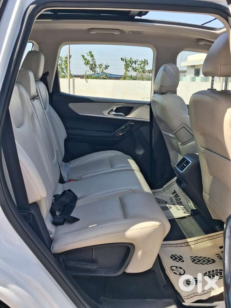 Mahindra Xuv700 2.2 Ax 7 Diesel At Str, 2023, Diesel