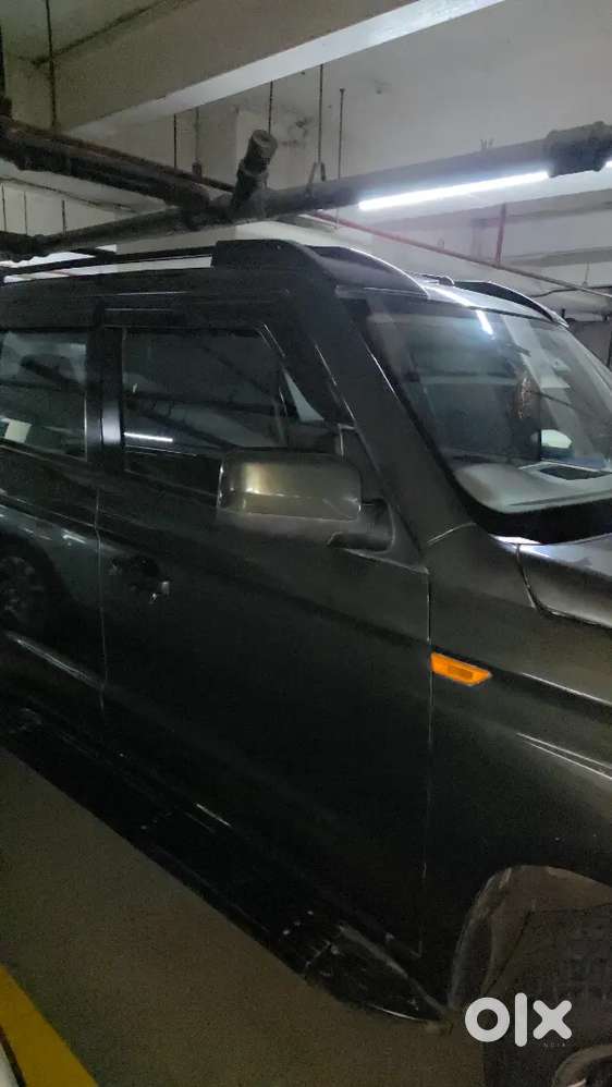 Mahindra Tuv 300 2017 Diesel Well Maintained
