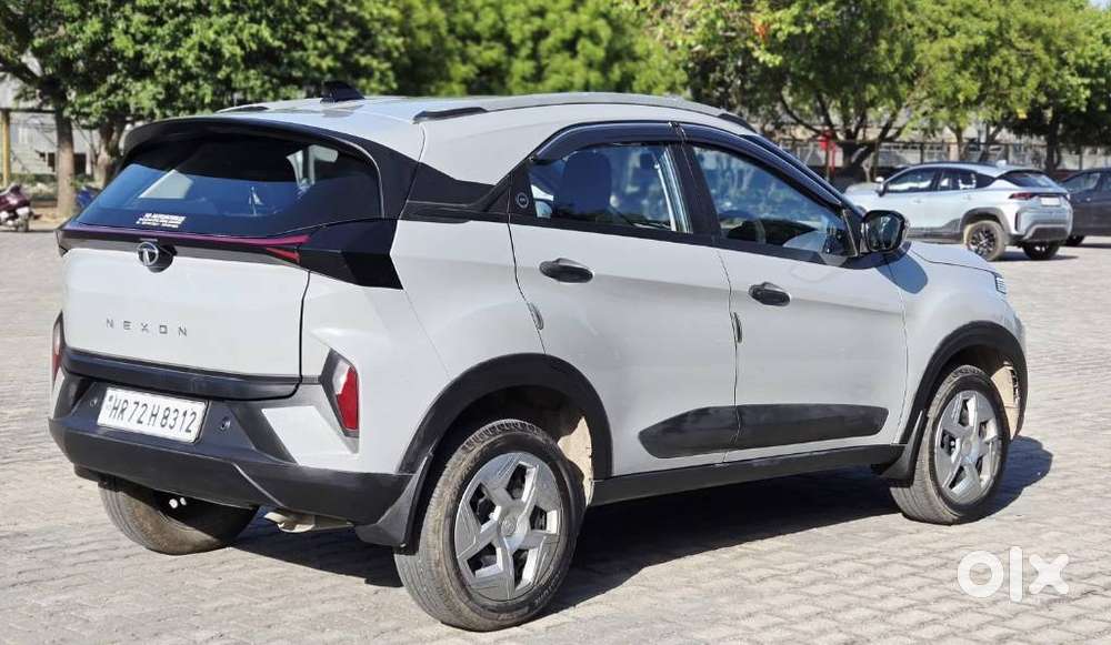 Tata Nexon Pure 1.2 S Revotron Petrol 6 Mt, 2024, Petrol