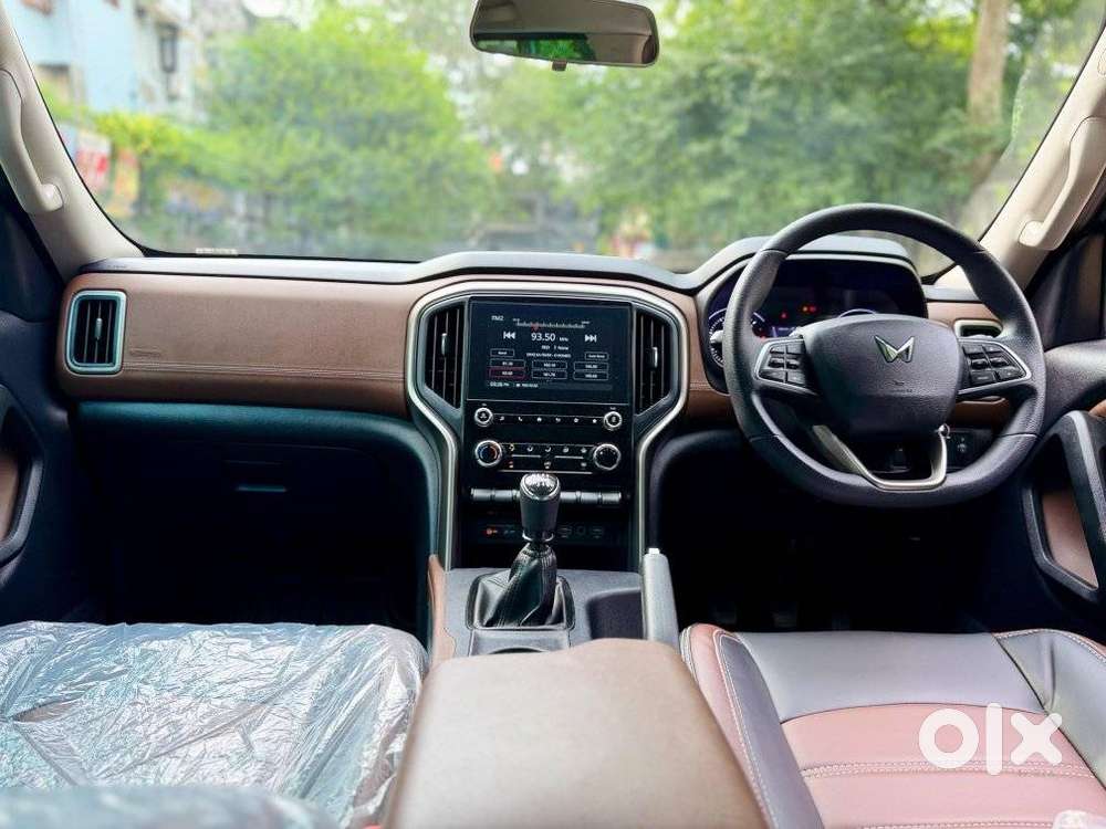 Mahindra Scorpio-n 2.0 Z4 Petrol Mt 7 Str, 2023, Petrol