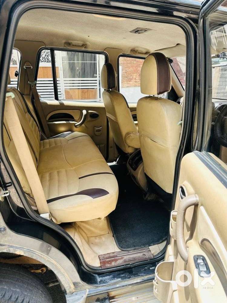 Mahindra Scorpio DX 2.6 Turbo 7 Str, 2006, Diesel