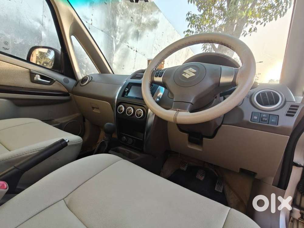 Maruti Suzuki Sx4 Zxi Mt Bsiv, 2012, Petrol