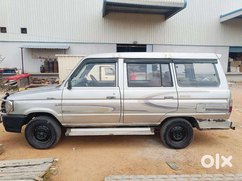 Toyota Qualis Gs 2004