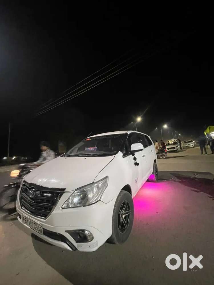 Toyota Innova 2010 Diesel 200000 Km Driven