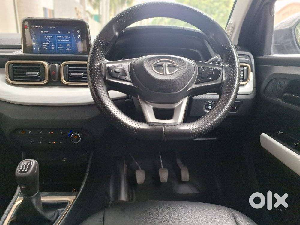 Tata Punch, 2022, Petrol