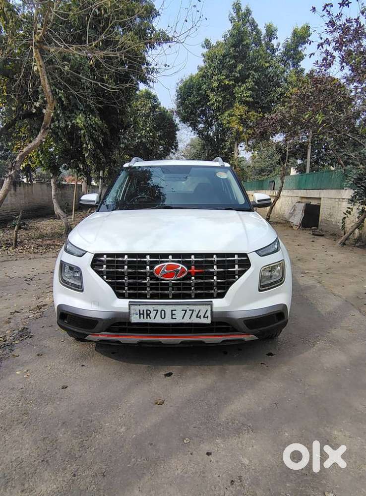 Hyundai Venue S Turbo Dct, 2019, Petrol