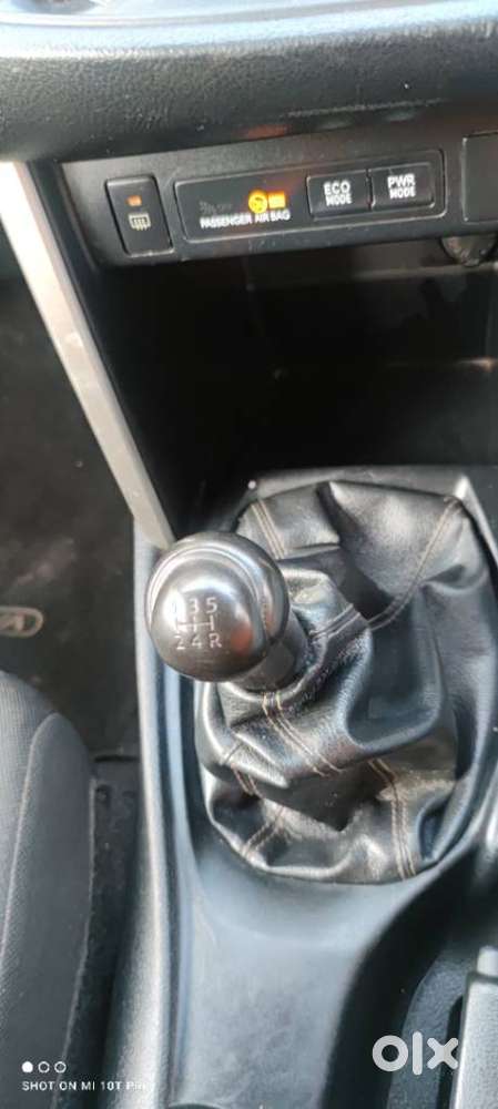 Toyota Innova Crysta 2.4 Gx Mt, 2017, Diesel