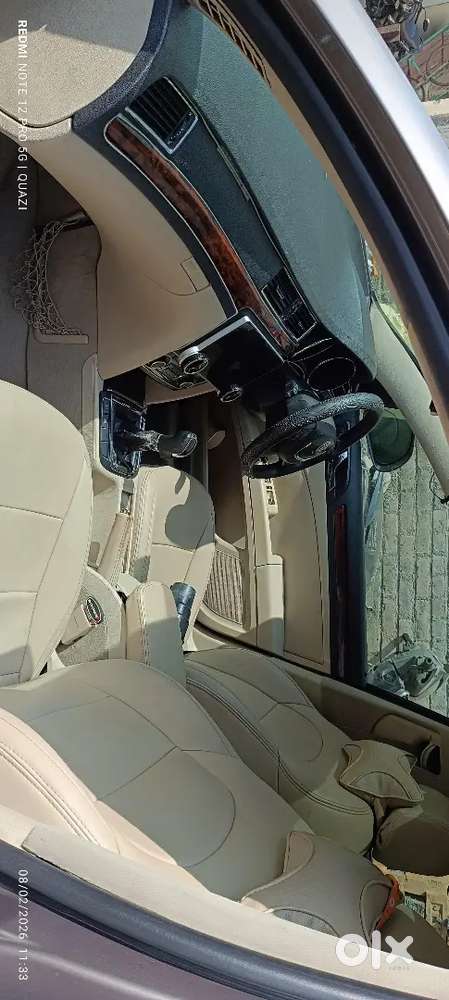 Skoda Superb 2011