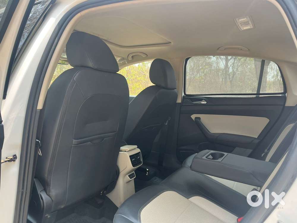 Skoda Slavia 1.0 Tsi Style, 2022, Petrol