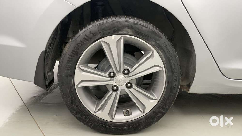 Hyundai Verna 1.6 Sx (o) Crdi At, 2020, Diesel