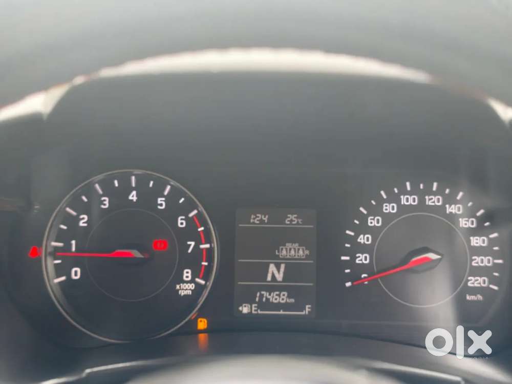 Maruti Suzuki Swift 1.2 Vxi (o), 2024, Petrol