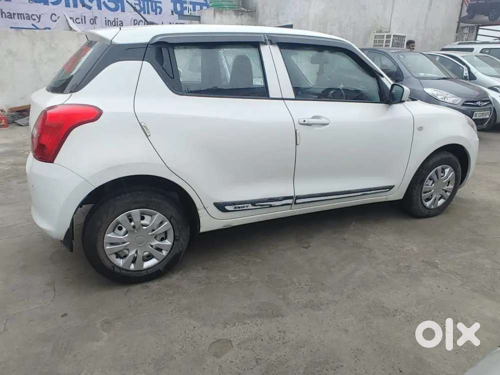 Maruti Suzuki Swift 2023 Petrol 43000 Km Driven