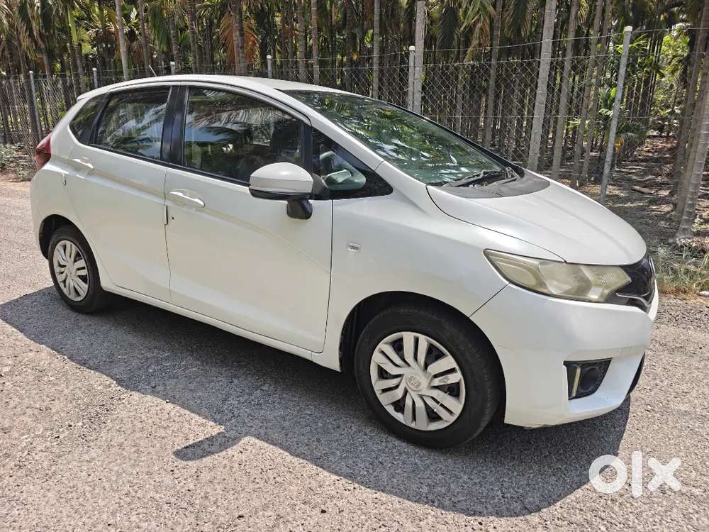 Honda Jazz 2017 Petrol Sv Well Maintained