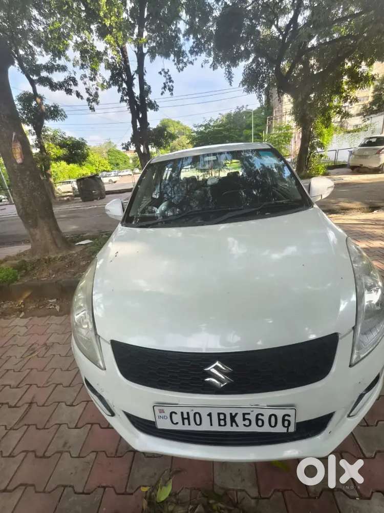 Urgent Sale Swift Vxi Dec 2016 White Colour