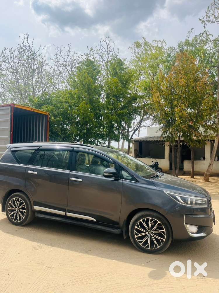 Toyota Innova Crysta 2019