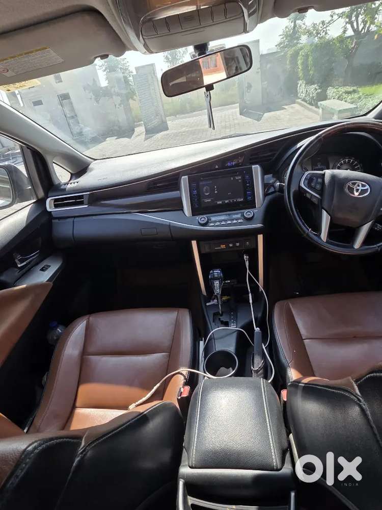 Toyota Innova Crysta 2017 Diesel 105000 Km Driven
