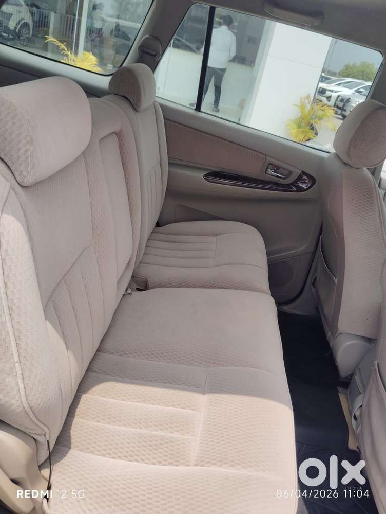 Toyota Innova 2.5 Vx 7 Seater Bs Iv, 2014, Diesel