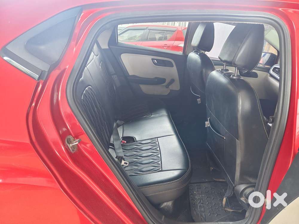 Tata Altroz 1.2 Xt, 2022, Petrol
