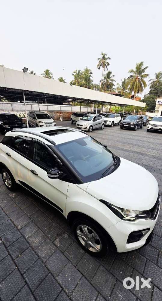 Tata Nexon 1.5 Revotorq Xma Plus (s) Amt, 2022, Petrol