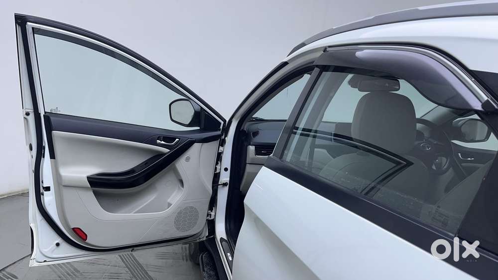 Tata Nexon 1.2 Revotron Xz Plus (l), 2023, Petrol