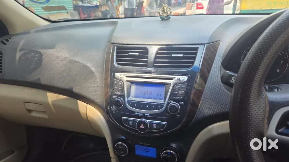 Hyundai Verna .16 Vtvt Model 2011