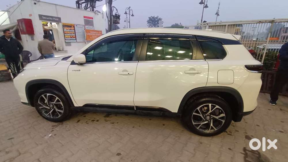 Toyota Urban Cruiser Hyryder 1.5 V Hybrid, 2024, Petrol