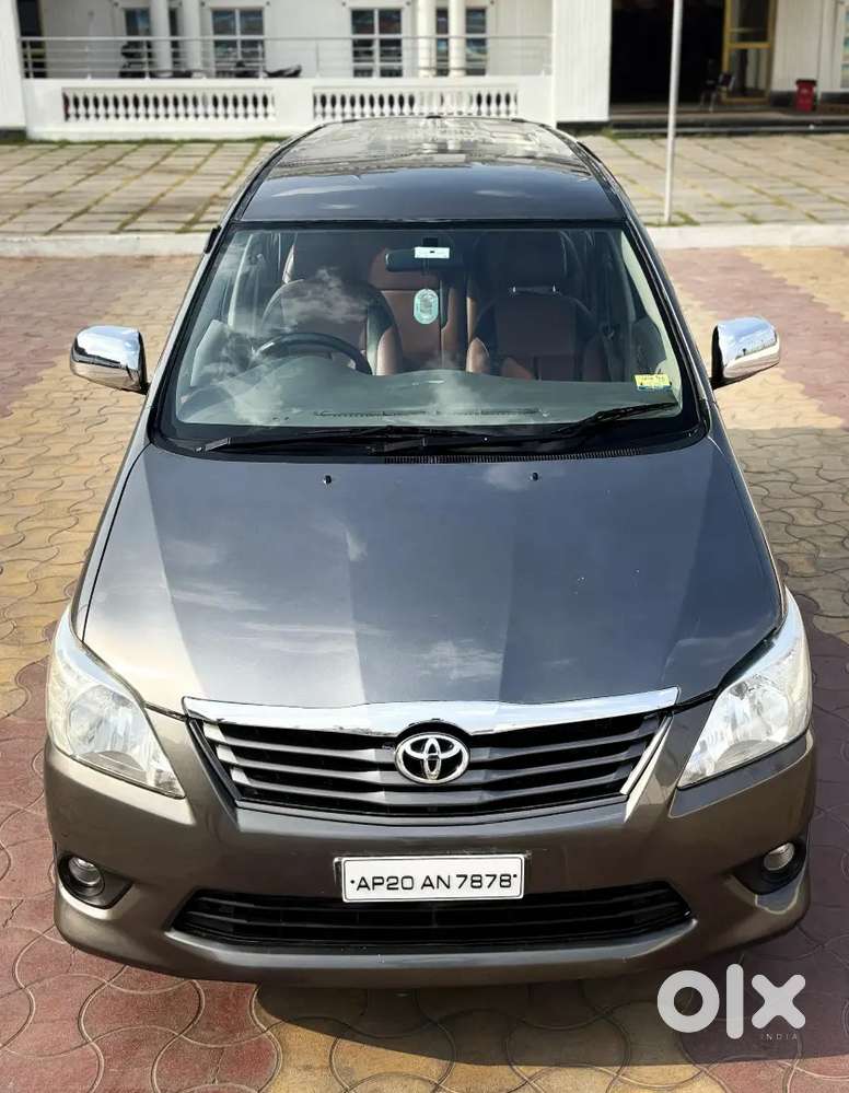 Toyota Innova 2012 Diesel 157000 Km Driven