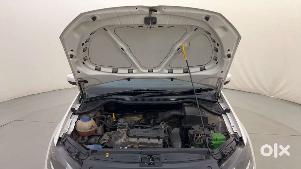 Volkswagen Polo Petrol Comfortline 1.2l, 2015, Petrol